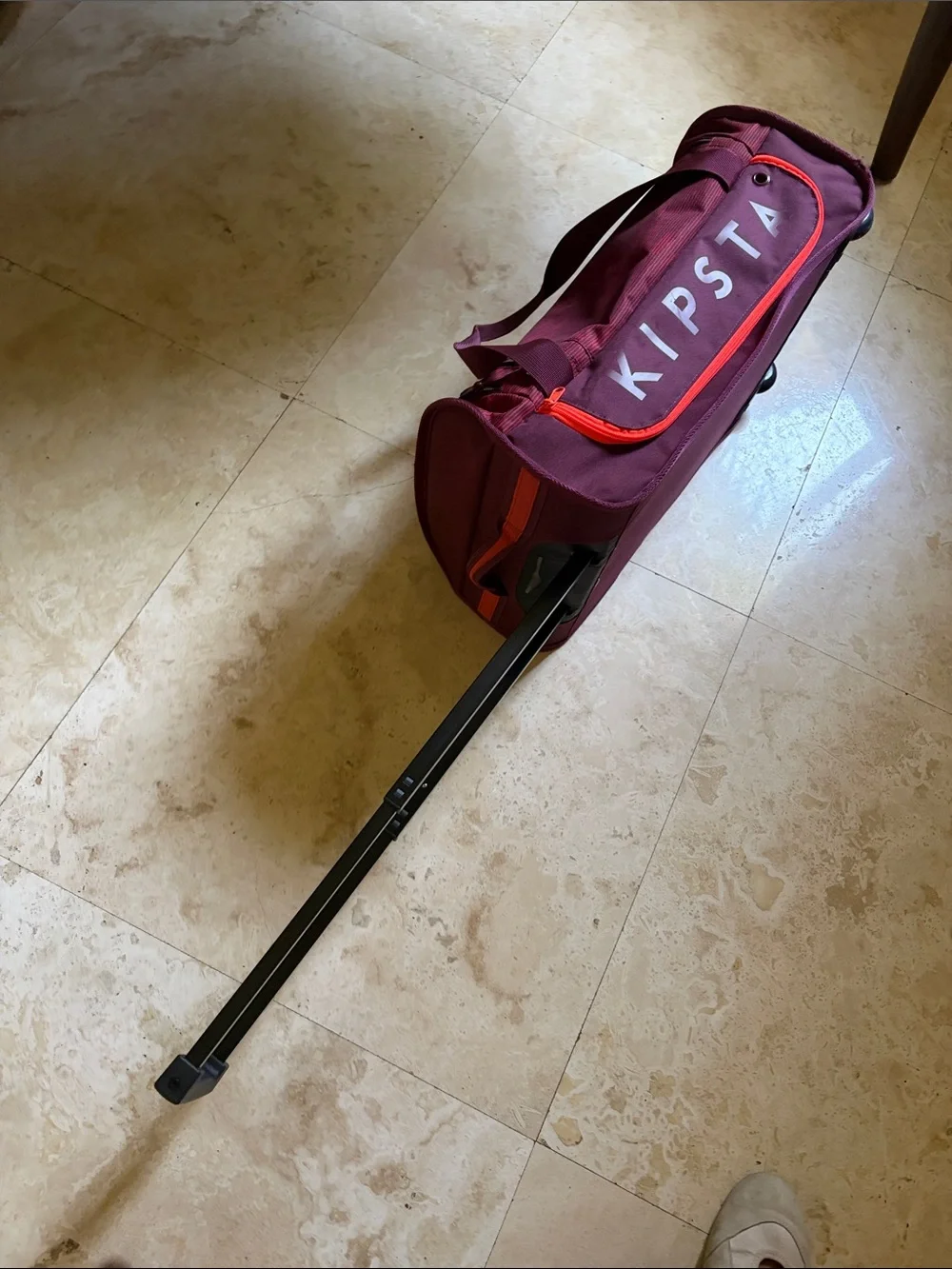 Kipsta Rolling Bag - Burgundy